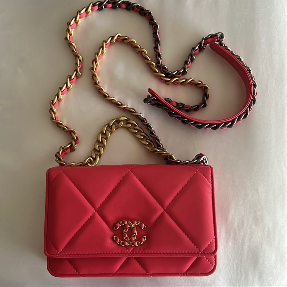 CHANEL ( New) Barbie Pink 
Lambskin Quilted Chanel 19 Wallet On Chain